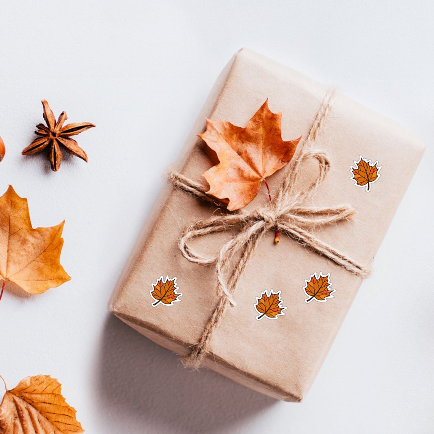 Anwyll Fall Maple Leave Stickers for Kid Adult,400Pcs Thanksgiving Fall Leaf Seal Label Sticker,Self-Adhesive Hallo Fall Autumn Stickers,Happy Thanksgiving Stickers for Envelope Card Craft DIY Party